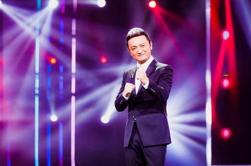 结婚为什么会邀请尼格买提主持婚礼?撒贝宁直言:只有小尼信得过