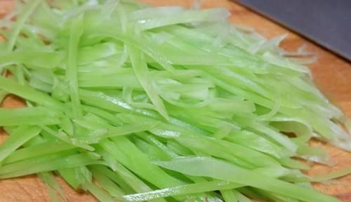 真正的“安神菜”就是它,每天炒一盘,失眠好了,一觉睡到天亮