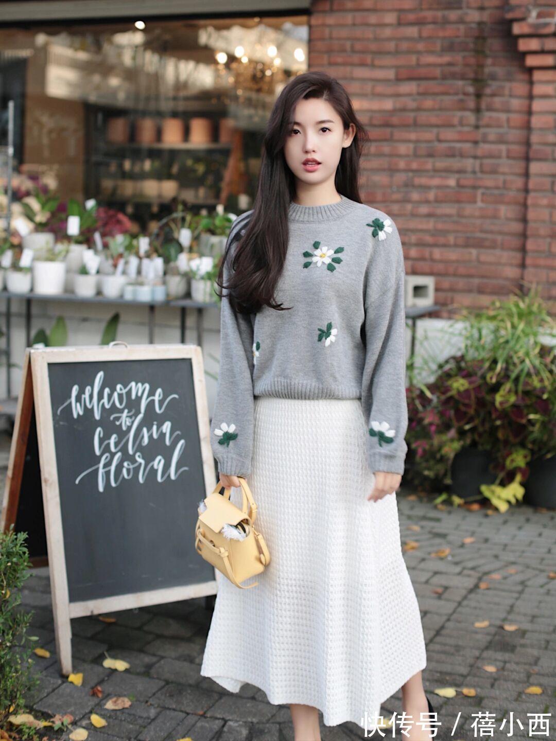 搭配|今年建议多穿“针织衫”和“半身裙”,学会这样搭,优雅到骨子里