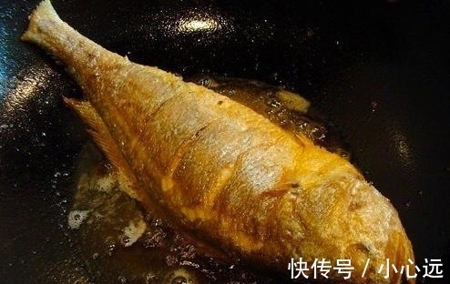 大厨|煎鱼不粘, 烧鱼不碎的秘诀是什么? 饭店大厨教您, 不沾不碎不破皮