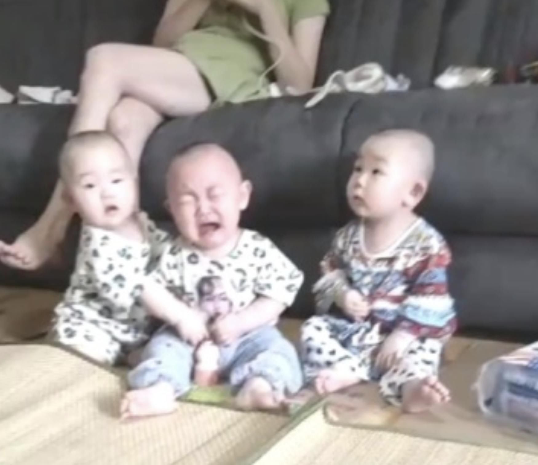 双胞胎|孕妈生下男娃后,过了6天又产下双胞胎,网友:人生赢家