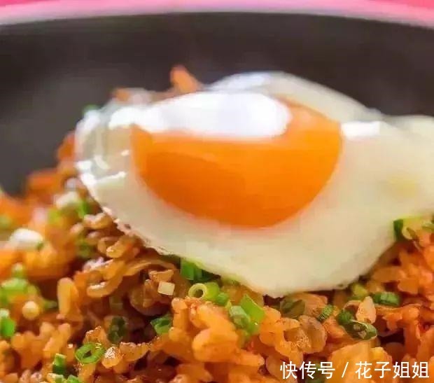 剩米饭这些做法简直太美味了,我恨不得一次吃下十碗