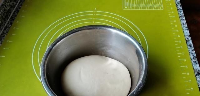 香肉|教你在家做肉夹馍，馍香肉更香，再也不用出去买，好吃干净量还足