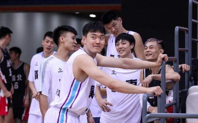 球员|正式官宣!CBA交易窗口期时间确定,明星后卫加盟广东宏远倒计时