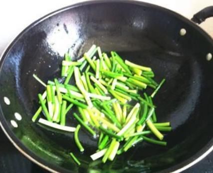 炒肉，直接下锅是大错！教你正确做法，炒啥肉都鲜嫩入味，超好吃