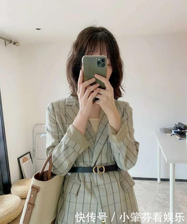 搭出|优衣库太好搭了,一条半身裙就能搭出8种风格,跟着穿时髦不重复