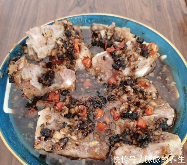 豆豉蒸排骨，肉嫩味美，味道超赞！