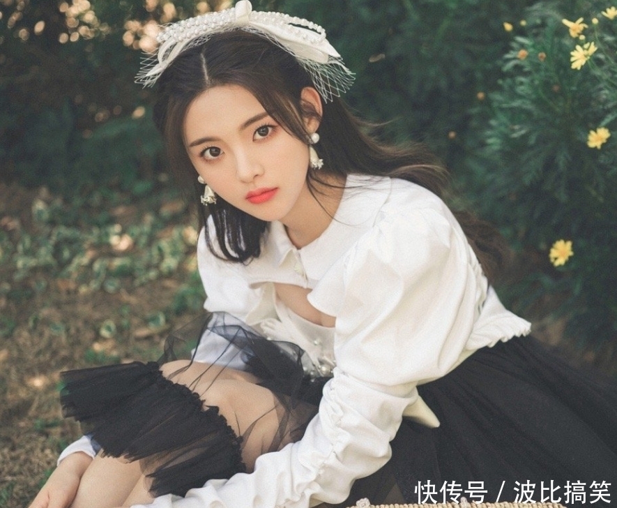 恋爱|又一档明星恋爱节目官宣!杨超越侯明昊组CP,光看名单就开始磕了