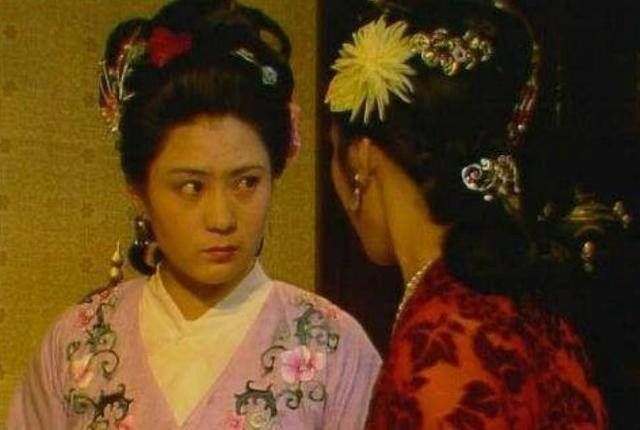 偕鸾|红楼梦里最可怜的小妾,不是周姨娘更不是赵姨娘,而是这2人