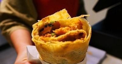 校门口“最受欢迎”的5种小吃,糖葫芦光荣上榜,图3堪称“撩妹神器”