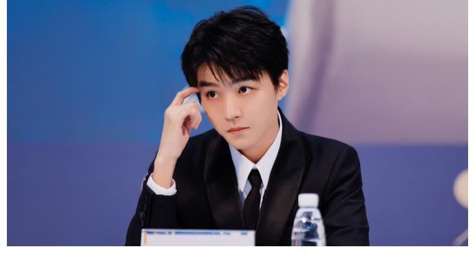 EDG奪冠！王俊凱范丞丞激動(dòng)發(fā)文，20多位明星一起慶祝