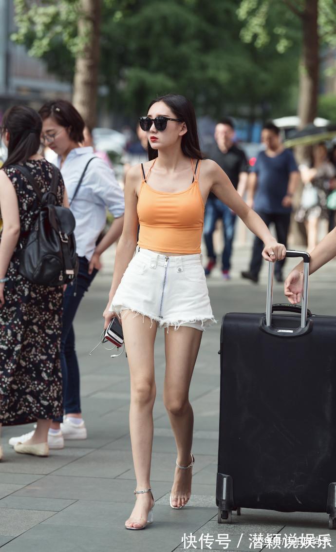搭配|见过世面的女人一般不会穿3种衣服, 尤其第3种, 自带“廉价感”