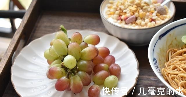 芝麻酱|一个人的午餐这样做简单省事,8分钟就做好,花钱少营养又美味!