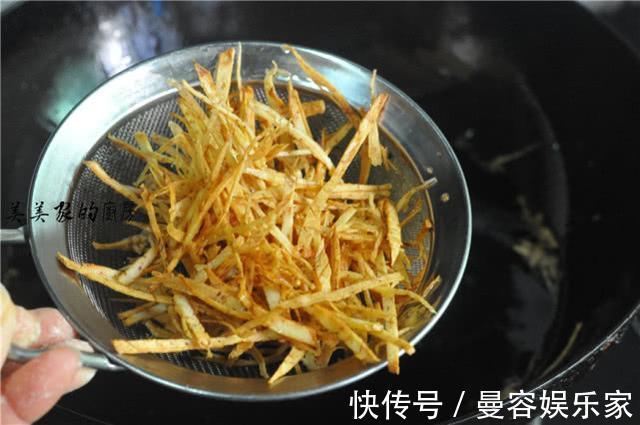 筷子|比花生米更香,比薯条更脆,3块钱做一大盘,清爽入味儿子吃嗨啦