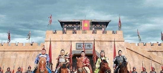 第一高手!李元霸不是被天雷劈死,而是被他所杀,他才是真正的隋唐第一高手