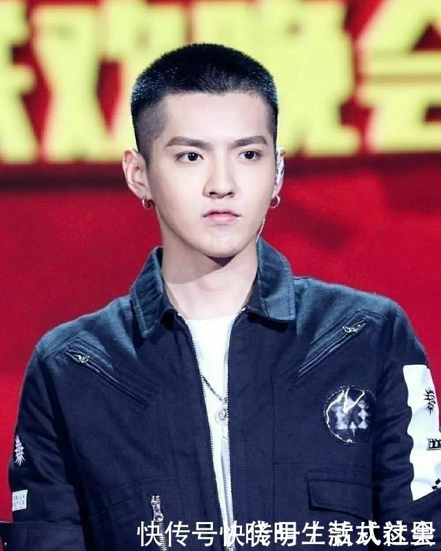 贝克汉姆|男人过了40岁,尽量别留以下5种发型,又土又显老