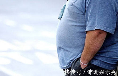 男性|男性开始衰老,身体2处缩小,2处变圆,若一个不占,说明还年轻