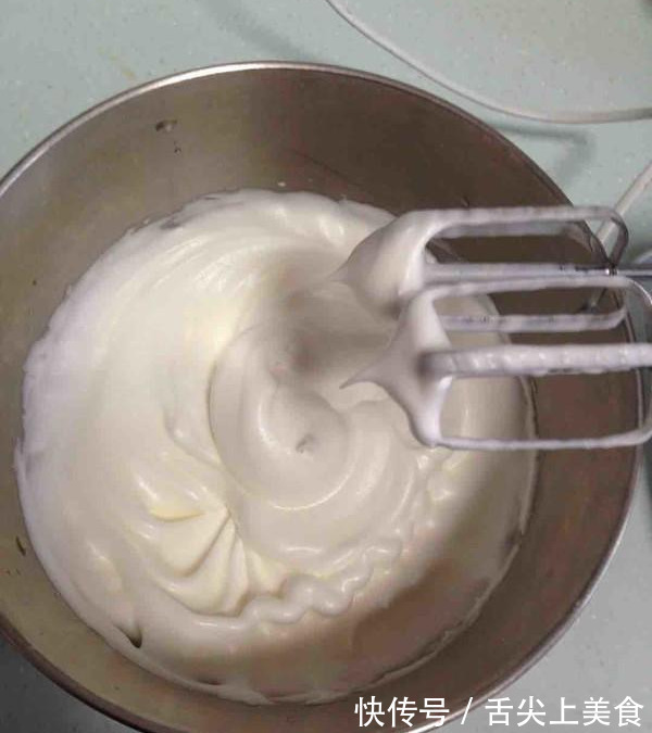 胡萝卜泥|胡萝卜这样吃，简单蒸蒸就出锅，鲜香软嫩有营养，孩子最爱吃