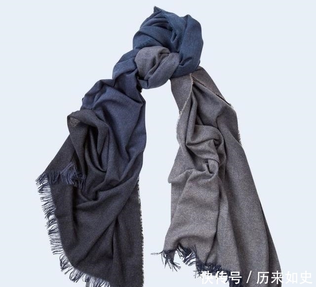 搭配|没有围巾,大衣就失去了灵魂?教你你一些黑色大衣搭配围巾的技巧