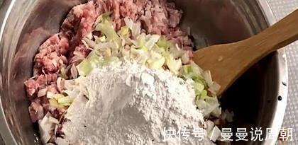 面包糠|一块五花肉，一碗糯米粉，试试这种特色做法，开胃又下饭