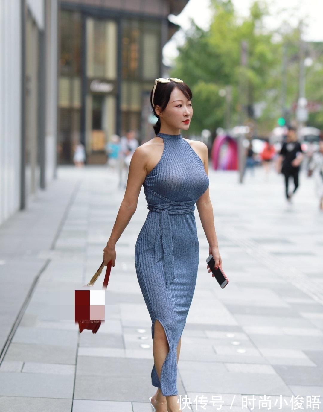 姐姐 姐姐的美不仅仅是颜值,简单打扮就透着高级感,气质真的很重要