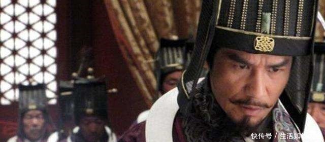 林冲|《水浒传》这个人比高俅更加险恶,因坏事做得太多,被林冲杀死!