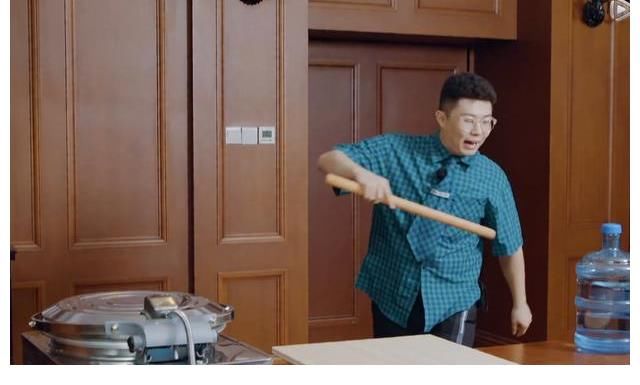 岳云鹏|《德云斗笑社》第二季:孟鹤堂吃撑,岳云鹏拉磨,张鹤伦躺赢