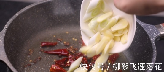 你也能当大厨,家庭版“虎皮凤爪”,倍儿有面子的拿手菜!