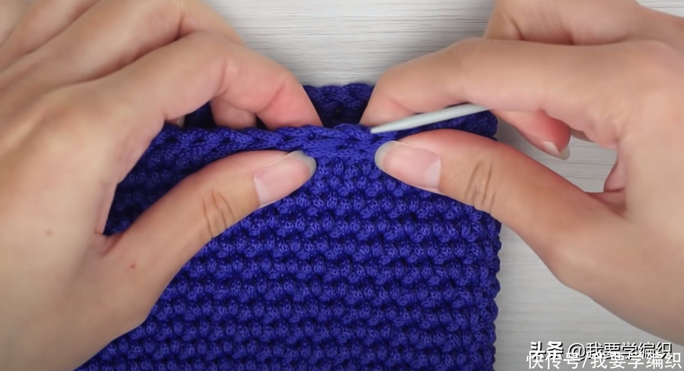 小包|洋气的链条小包自己就能钩一个，折叠链接包教程，容量一点也不小