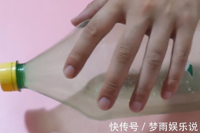 塑料瓶|把插板放进塑料瓶里,解决了大家都困扰的一个难题,学会受用一生