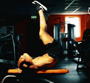 动作|6块腹肌怎么练?先减脂再虐腹!6个动作,帮你雕刻腹肌线条