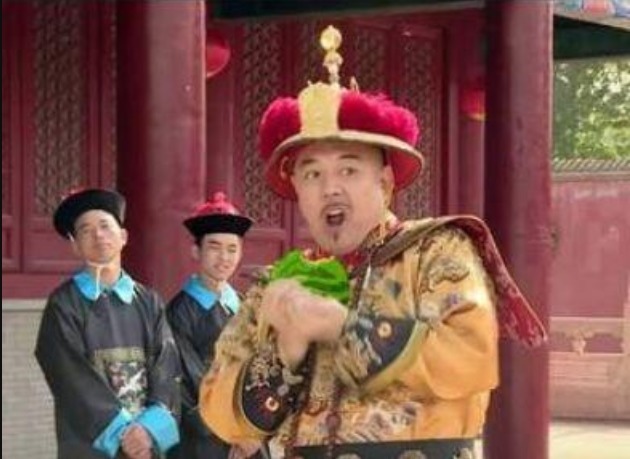 皇帝|乾隆路边吃瓜,称赞瓜农的瓜很甜,却为何偷偷下令:此人得死!