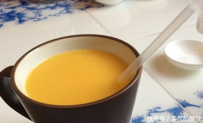 操作|玉米汁在家也能做吗?妈妈经常这样操作,味道浓郁无添加