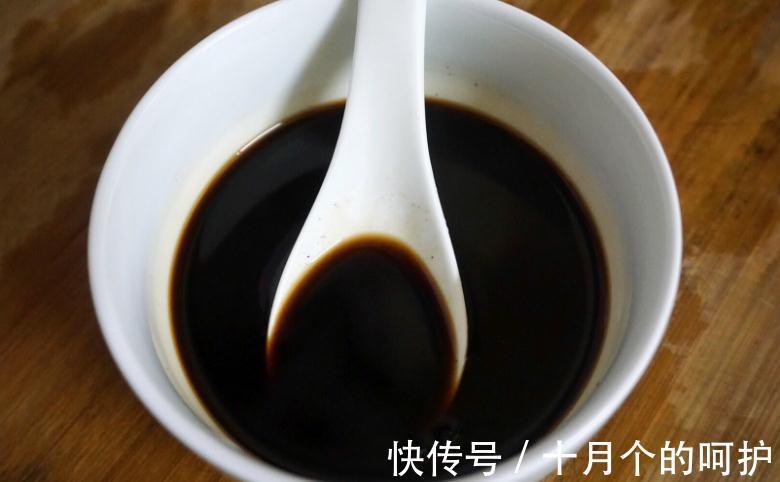 做醋溜白菜有讲究，记住醋溜汁的做法，脆爽味道香，比肉都下饭