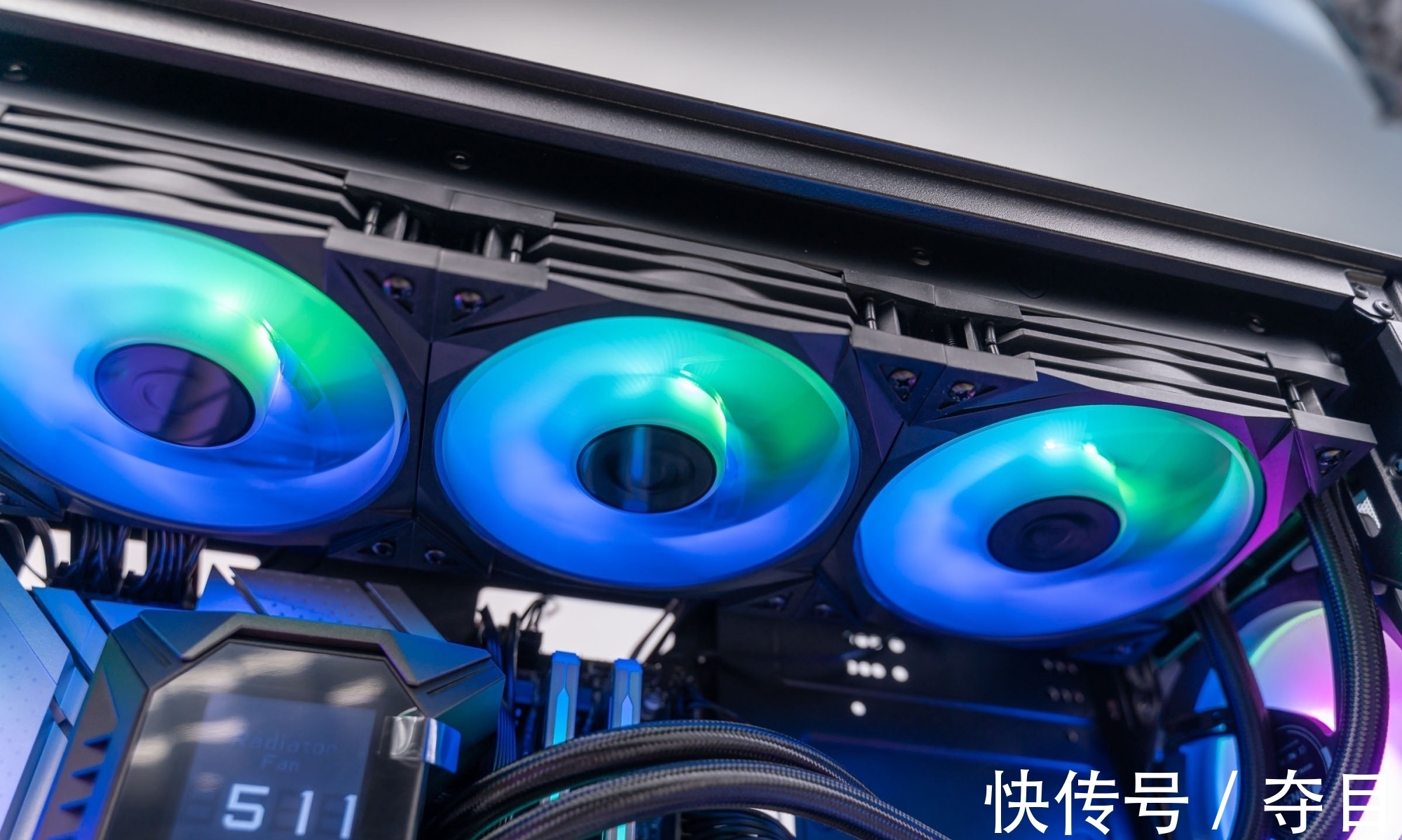 冷排|外观精致漂亮，性能非常强大、微星寒霜K360一体式水冷散热 评测