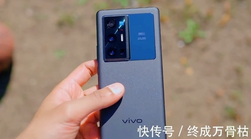 亮度|如何区分手机“好配置”和“差配置”,看清这些,没想的那么难