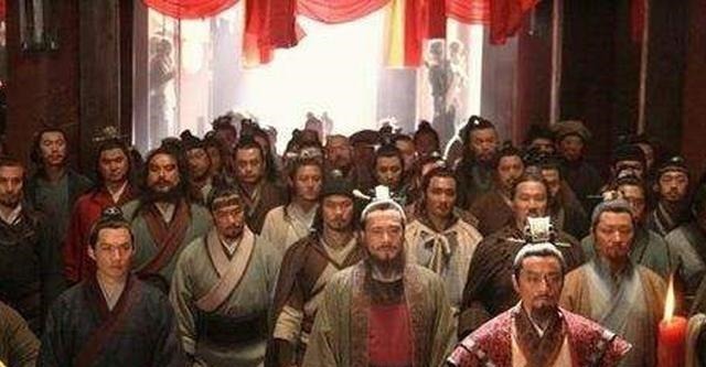 宋江&梁山108好汉最没用的一个,一辈子就上过一次战场,且第一个战死