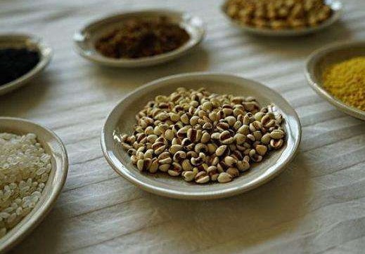 癌症|当你的身体缺乏维生素B2时，你的身体会出现什么症状！