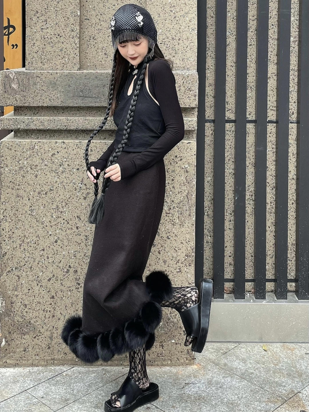 百褶裙|精致女孩试试这6款“小黑裙”吧,选对款增添回头率,百搭又耐看!