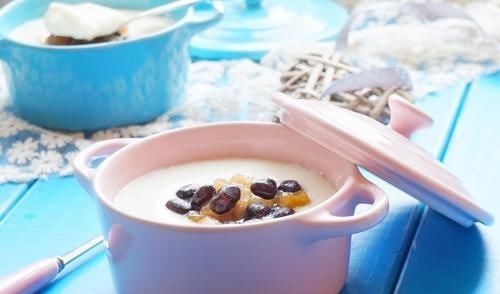 全网最火的牛奶吃法！5种原料4步搞定，比蛋糕好吃100倍，家有孩子快收藏！