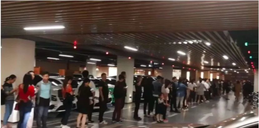 请愿书|刷屏!深圳龙华第一豪宅全体业主请愿退房 总价都在1500万以上