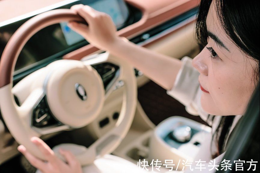 對(duì)話“大女生”，歐拉好貓通過(guò)這檔節(jié)目表達(dá)了什么？