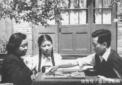  同床|丁玲：被囚禁狱中3年，与嫌疑犯同床共眠，狱中产下一名女婴