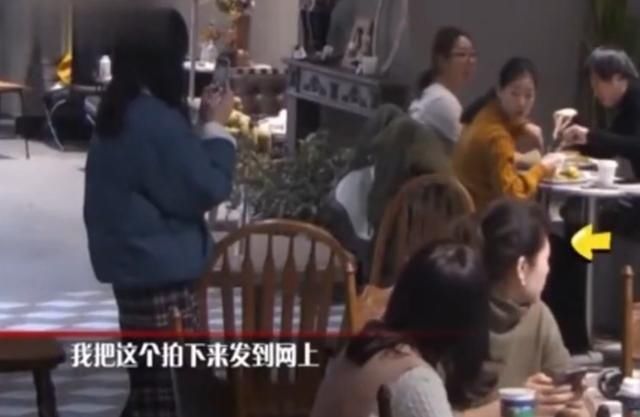 年轻妈妈餐厅哺乳被骂，如何看待公共场合给孩子哺乳的女性？