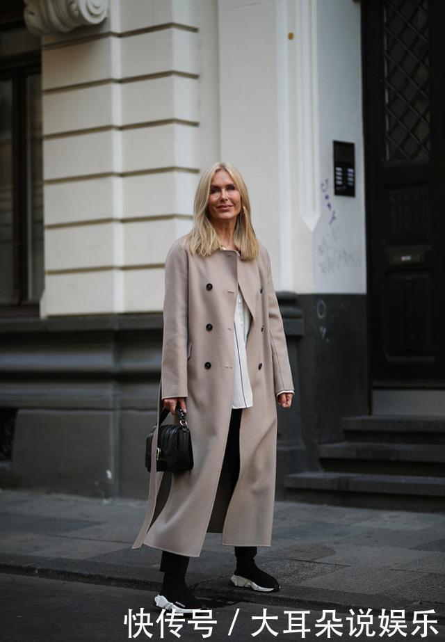 秋冬季节告别深色系吧,温柔时尚的奶茶色了解一下,时髦精早穿了