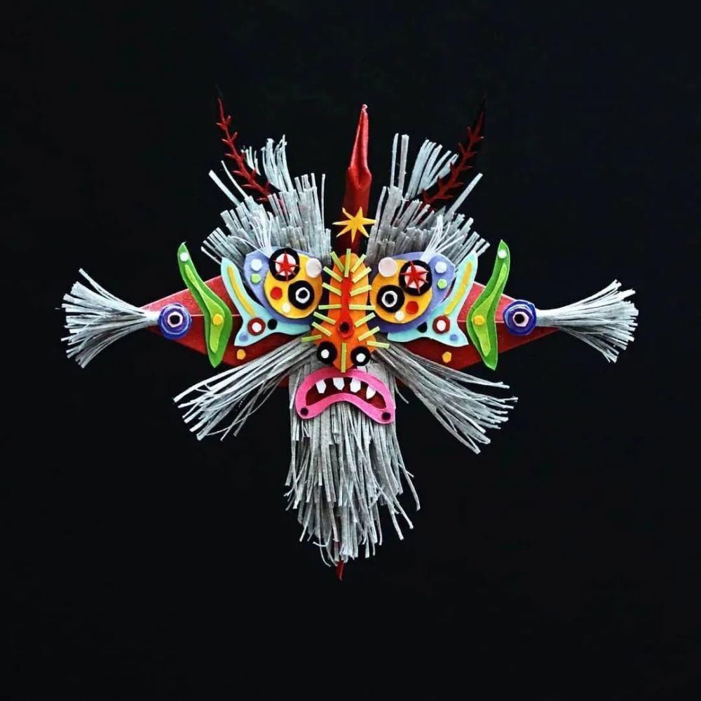 抑郁小哥把一只2毛钱的千纸鹤折成了我买不起的样子,不但病好了还年入百万