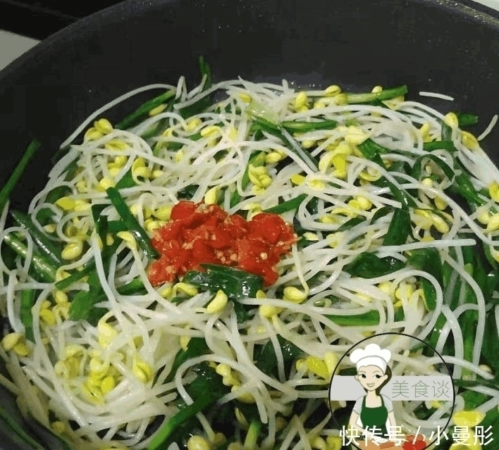 黄豆芽|冷天没胃口吃饭, 我炒了这素菜, 清香脆嫩, 立马胃口大开, 吃撑了