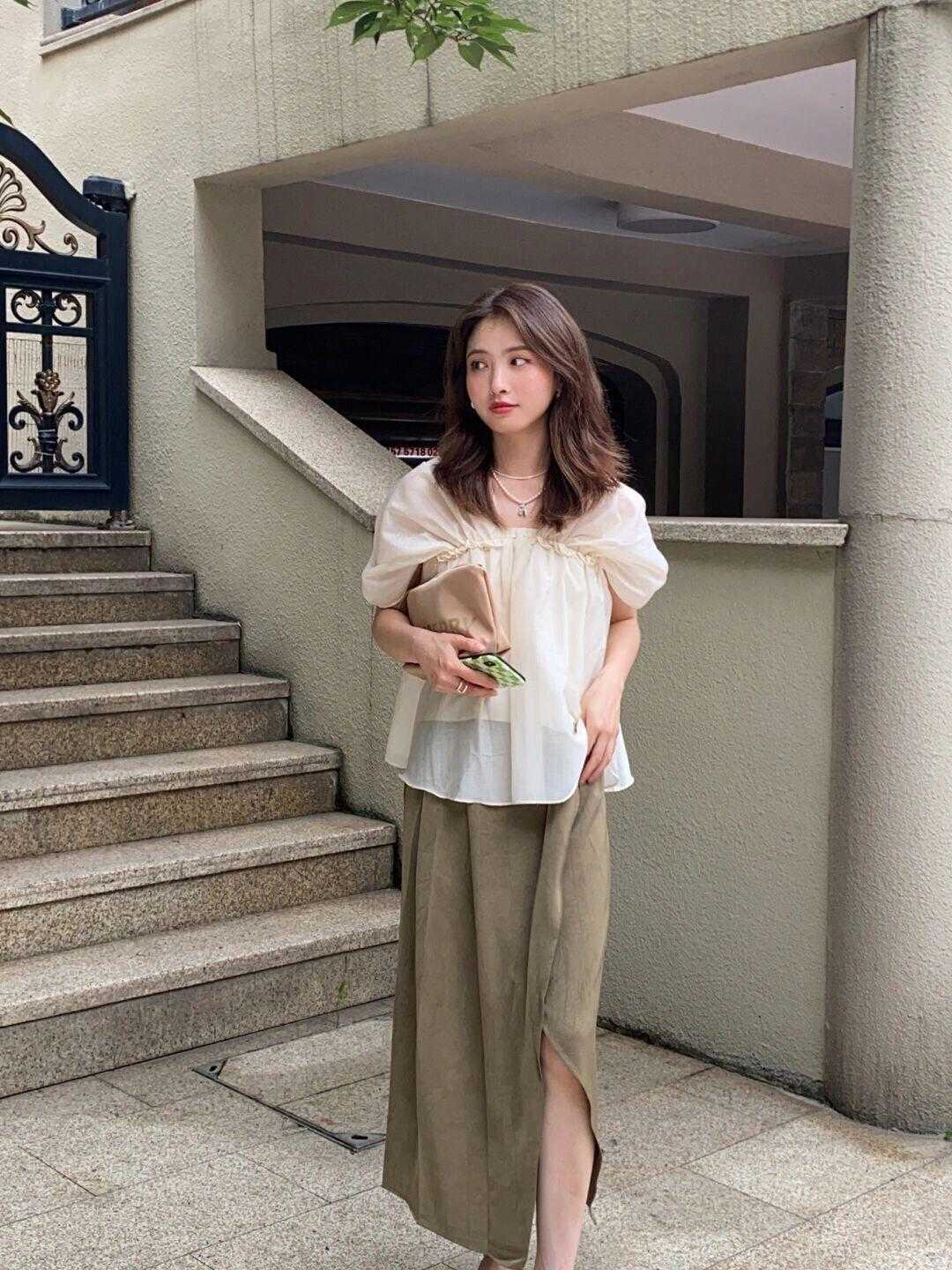 衬衫搭配|158cm女孩子却穿出高级感,衬衫搭配半身裙显高显瘦,还精致时髦