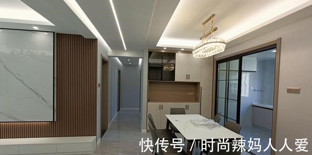 玄关|129平三居室设计,现代轻奢风格鉴赏!