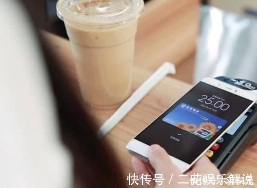 手机|来自日本网友的焦虑:中国人买啥都用手机支付,要是没电了咋办?